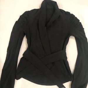 Lululemon wrap